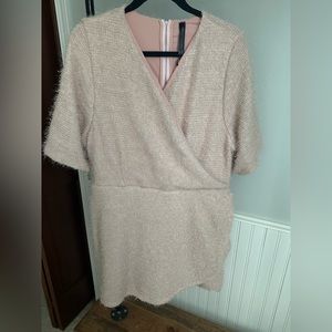 Like new- shimmery shorty- it’s a skirt but shorts with pockets! Pretty pink